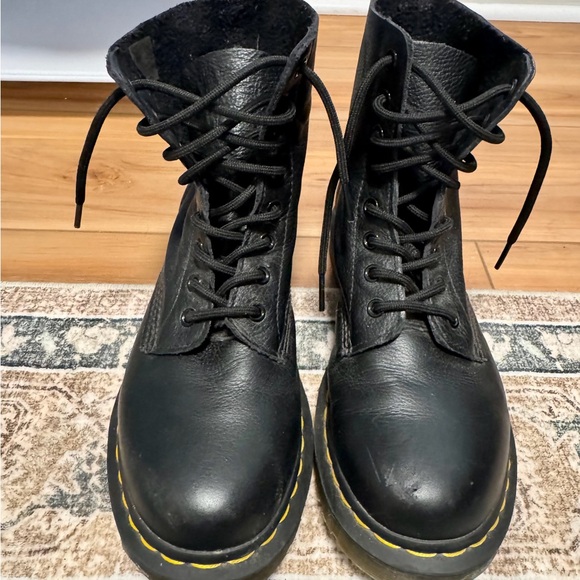 1460 Dr Martens Pascal Virginia Leather Lace Up Boots  (soft leather) - Picture 2 of 6